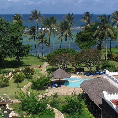 Hill Park Hotel - Tiwi Beach Eksteriør billede